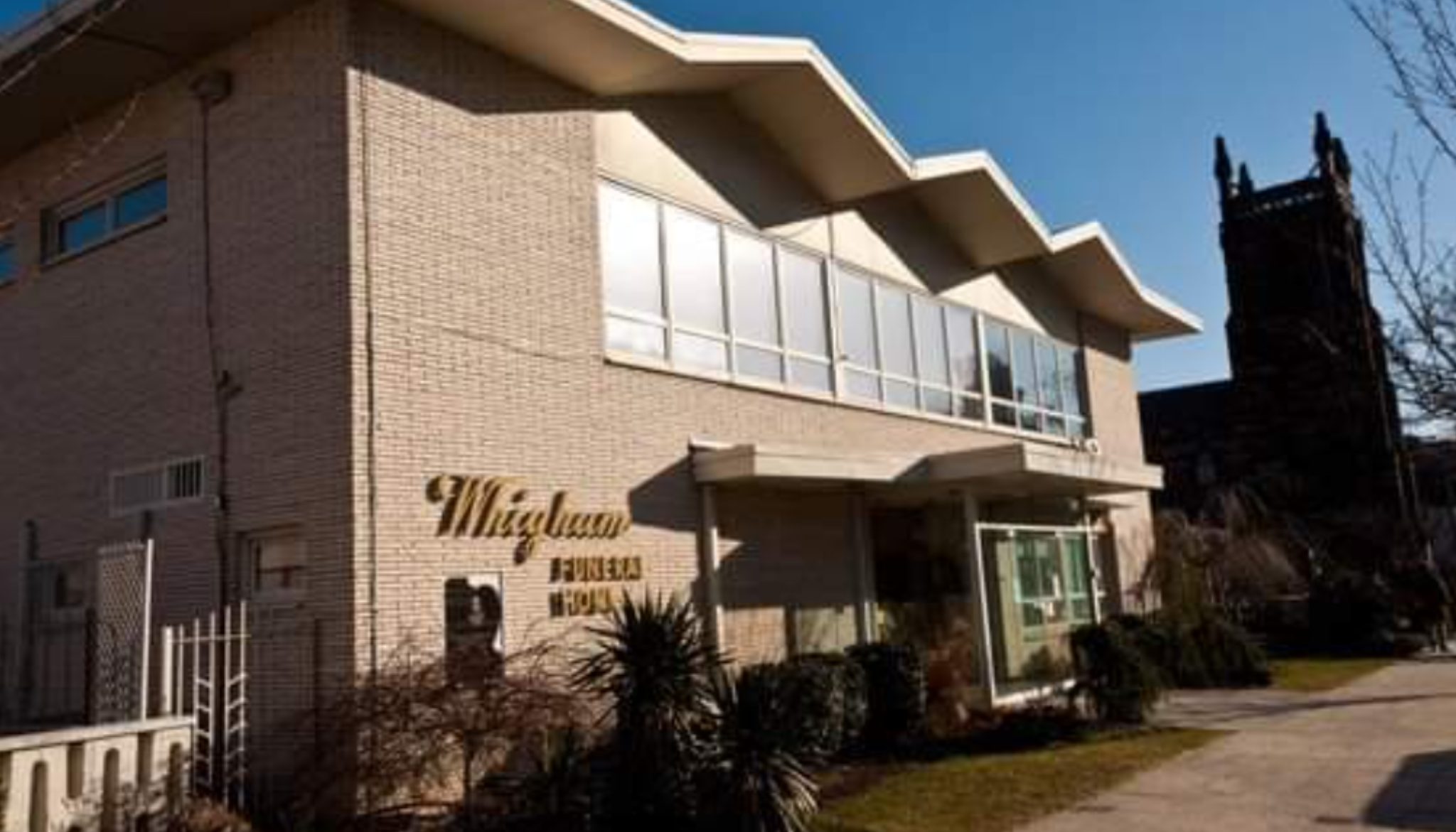 Whigham Funeral Home Denies Taking Whitney Houston Photo