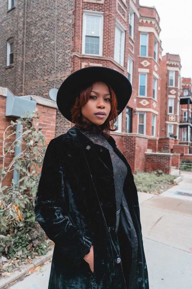 Adiana Ross singer