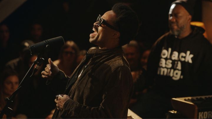 Glasshaus Presents Bilal