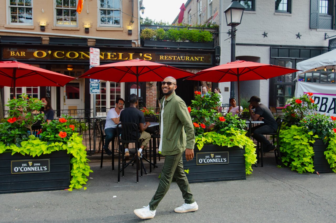 Alexandria Outdoor Dining