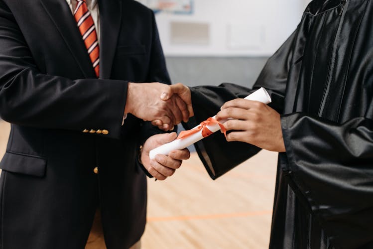 Newark Public Schools offers 34 teaching contracts
