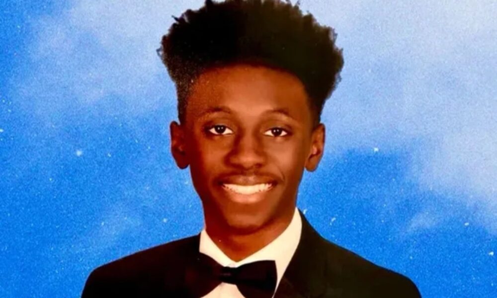 Parkland School Shooting Survivor Donovan Metayer dies