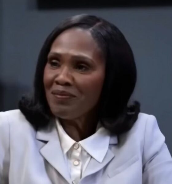 Actress Dee Freeman dies