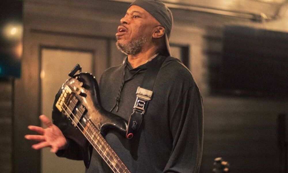 Bassist Quintin Berry