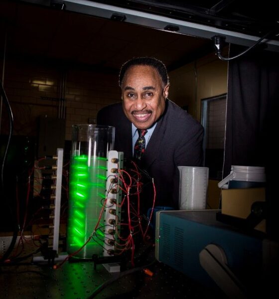 Demonstration of ring laser space time twisting physicist Ronald Mallett Cary Theater