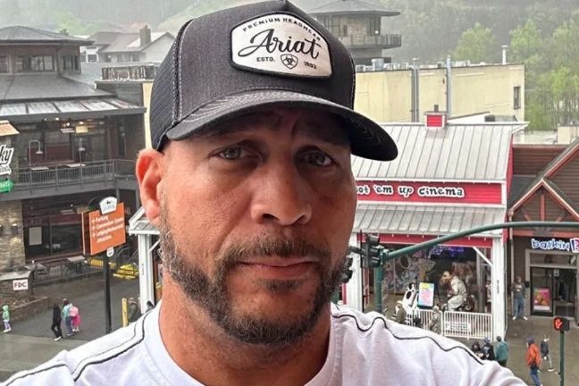 derrick moore died saving two from drowing rip current at myrtle beach